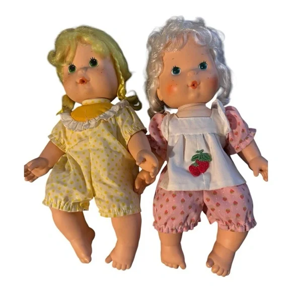 Vintage Kenner Strawberry Shortcake Dolls - Picture 1 of 6